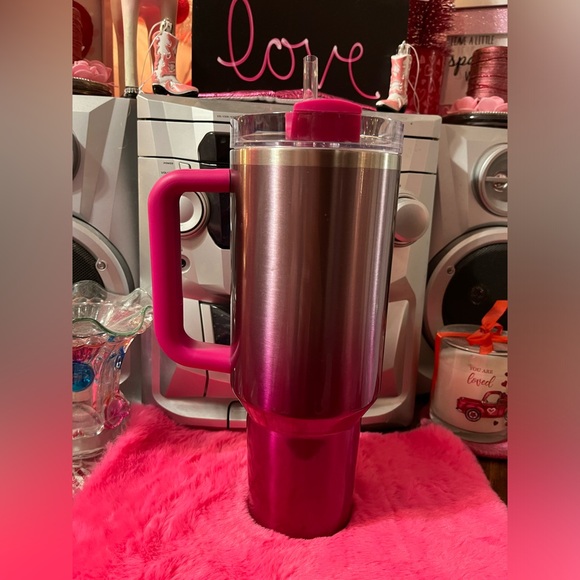 Stanley Camellia Gradient 40oz - Picture 2 of 10